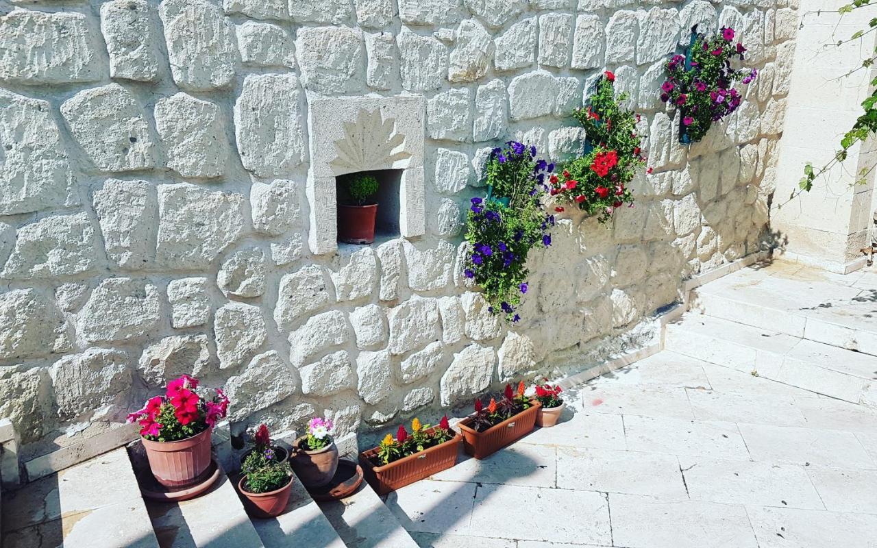 Iris Cave Cappadocia Hotel Ortahisar Bagian luar foto